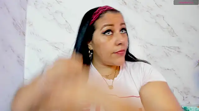 SexxyPamela online show from October 28, 7:19 pm