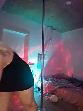 DamelynDaisy online show from September 29, 1:38 pm