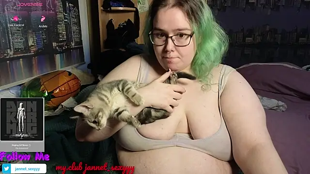 JannetPie online show from December 4, 7:21 am