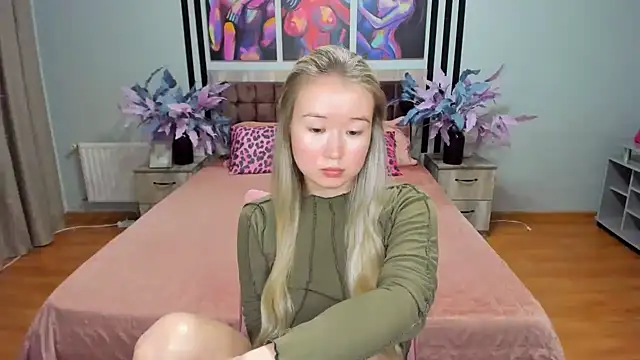 PollyOcean online show from September 26, 11:30 am