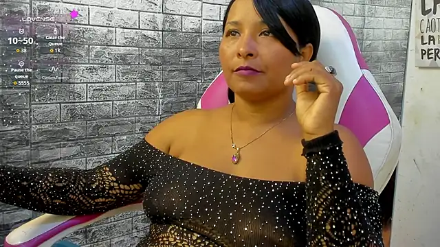 paola ih online show from July 20, 1:57 pm