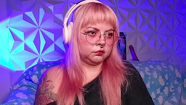 Satyn doll online show from April 16, 12:44 am