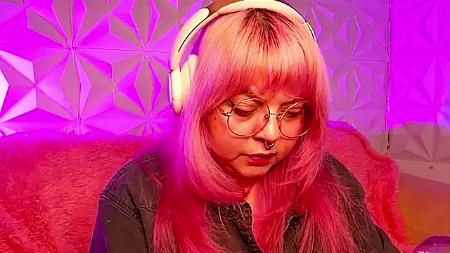 Satyn doll online show from February 20, 10:54 pm