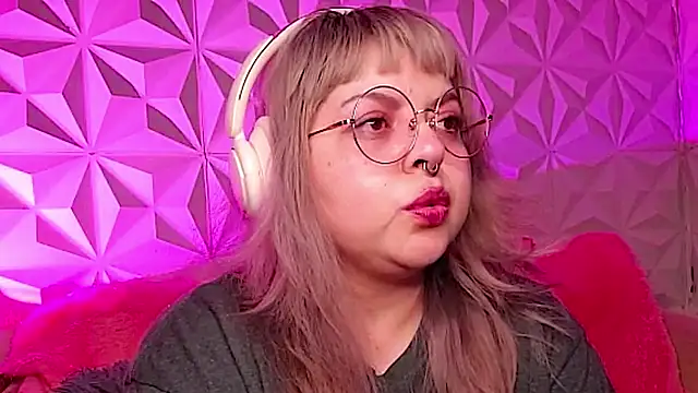 Satyn doll online show from November 27, 12:02 am