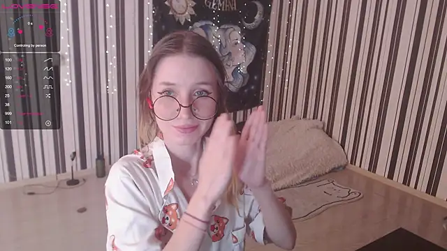  Hanna Moon  online show from September 11, 10:15 am