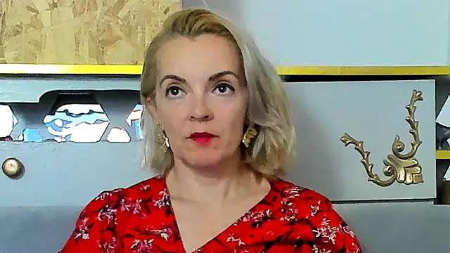 KateConner online show from November 8, 9:09 pm