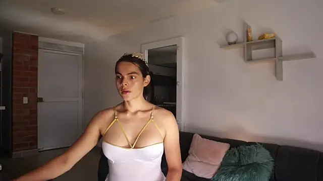  Vahos  online show from October 19, 5:04 pm