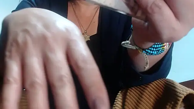 dalilasquirt1 online show from September 12, 2:45 am