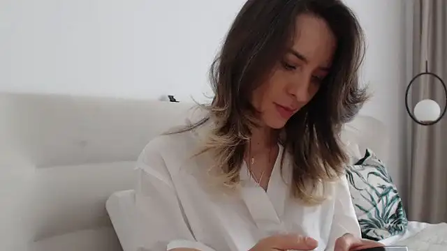 StyleSerene online show from November 20, 11:11 am