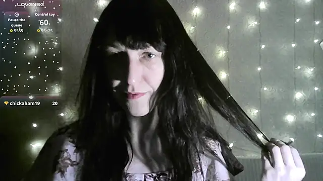 MarieODahliaS online show from December 18, 12:21 pm