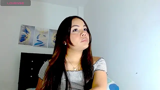 Kylie loveee online show from October 22, 1:32 am