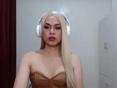 MistressLuna1 online show from September 23, 1:09 pm