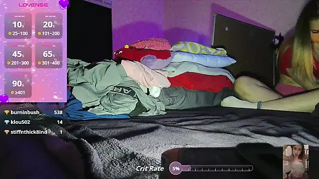 Blondiewithanass online show from October 4, 12:44 pm