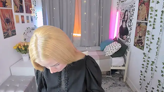 Laly Peach online show from November 9, 11:39 am