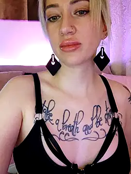 Fuck-Gina online show from February 2, 6:40 pm