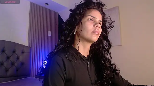 ximena diaz online show from September 18, 9:13 pm