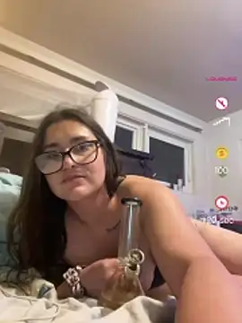 kalifornialove6669420 online show from July 6, 8:52 am