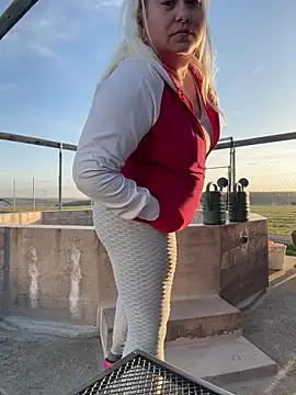 SabinaSweety online show from March 15, 3:47 pm