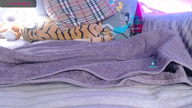 BABY SQUIRTING online show from March 28, 6:40 pm