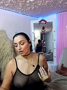 zullyxhot online show from December 22, 9:29 pm