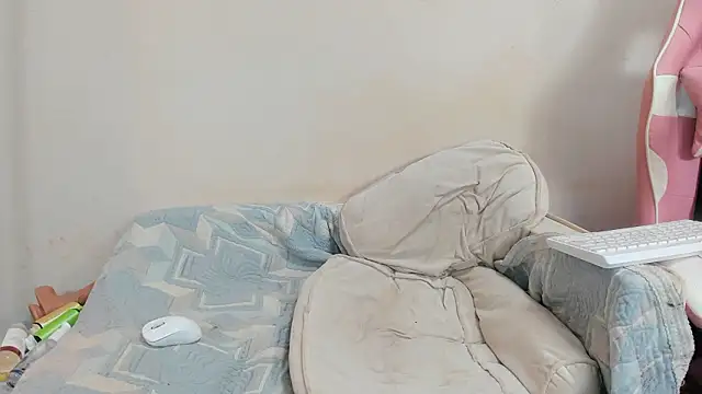 Alexia amour online show from January 18, 9:00 pm