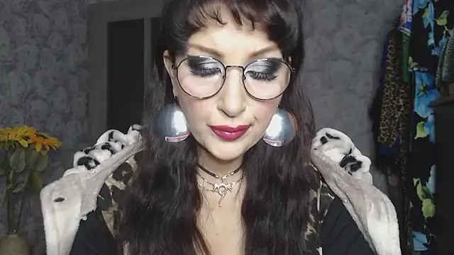 Aziza1 online show from October 5, 4:34 pm