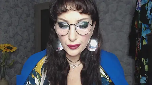 Aziza1 online show from September 30, 3:39 pm