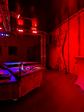 Etwas neugierig online show from November 6, 6:14 pm