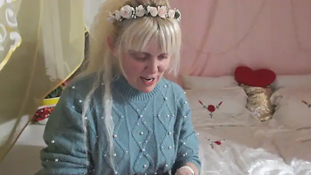 SunnySylvia online show from March 26, 6:09 pm