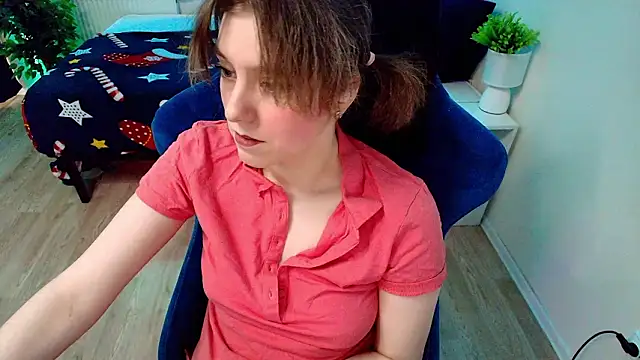 CranberryHot online show from March 4, 11:50 am