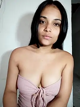  Estrellita  online show from February 6, 7:17 pm