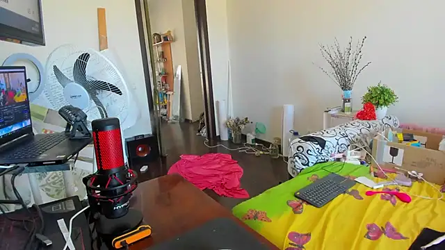 IamYourNarcotic online show from October 4, 9:59 am