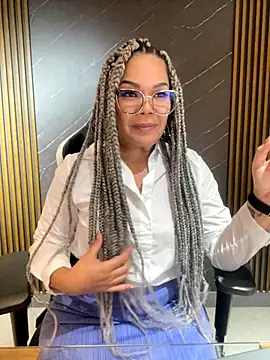 KellyBrooklyn  online show from October 15, 1:14 pm