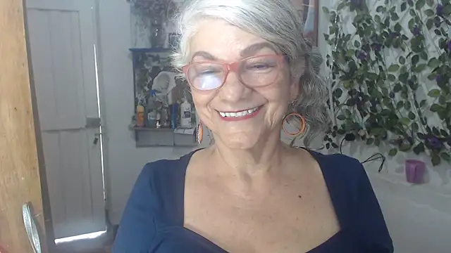 FunnyGrandma online show from June 22, 5:32 pm
