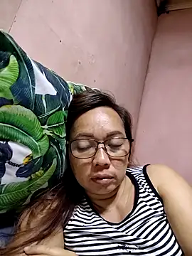 asianwet4u online show from February 17, 4:06 pm