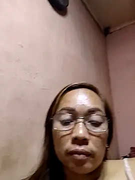 asianwet4u online show from October 8, 11:47 am