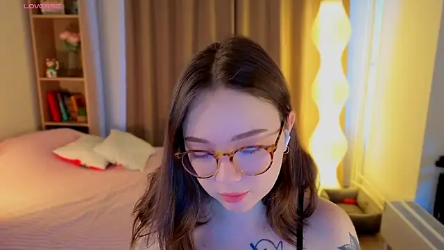 MilenaSaint online show from March 27, 4:47 am