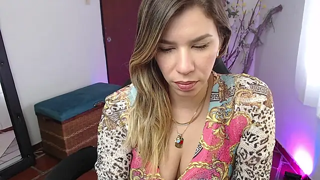 ms sofia x online show from October 8, 6:23 pm