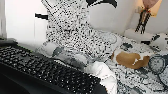 yina-rosse online show from December 18, 9:52 pm