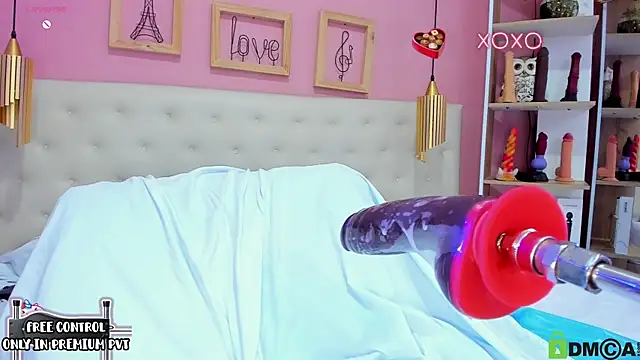 leylla  online show from September 19, 9:58 pm