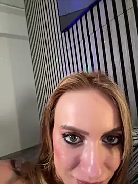 AlyaSeduce online show from October 12, 7:00 am