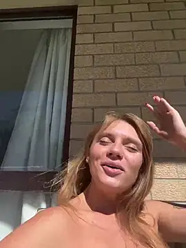 jessieamy online show from April 20, 5:10 am