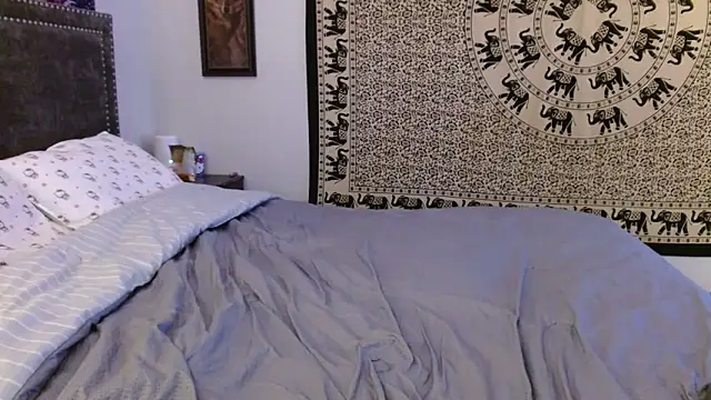 HazeyBvby online show from November 29, 5:55 am