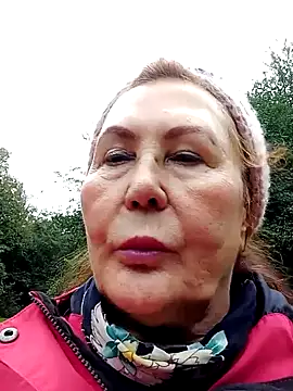 Hottie-Mom online show from October 6, 2:23 pm