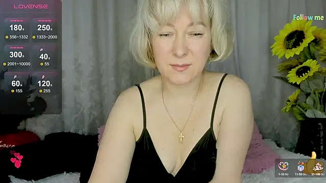 Mia Wintermood online show from September 14, 11:08 am