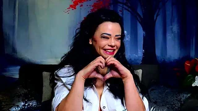 ElizabethEven online show from April 10, 8:04 pm