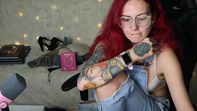 Ginger Stay online show from September 28, 8:25 pm