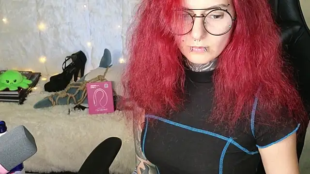 Ginger Stay online show from October 18, 11:35 am