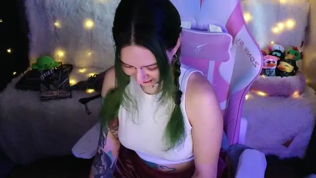 Ginger Stay online show from April 7, 10:39 am