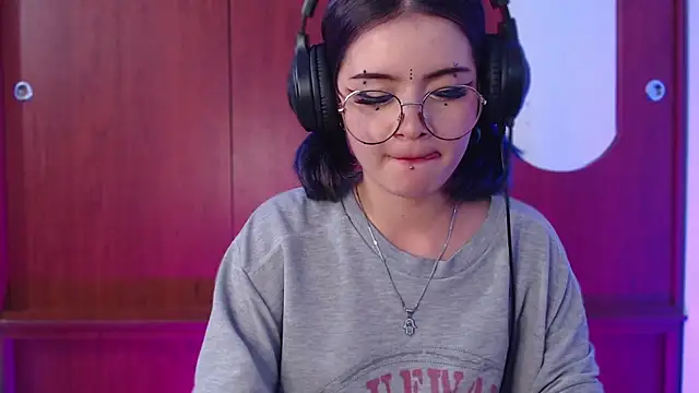 Raventh  online show from April 9, 2:14 am